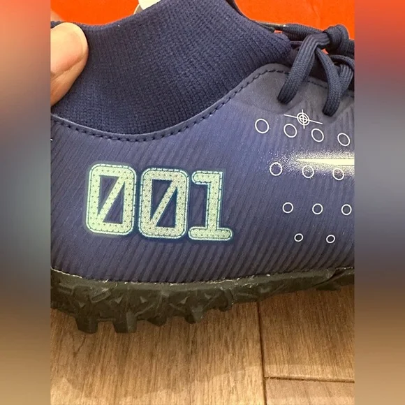 NIB Nike Kids Blue and Yellow Soccer Cleats - Picture 6 of 8